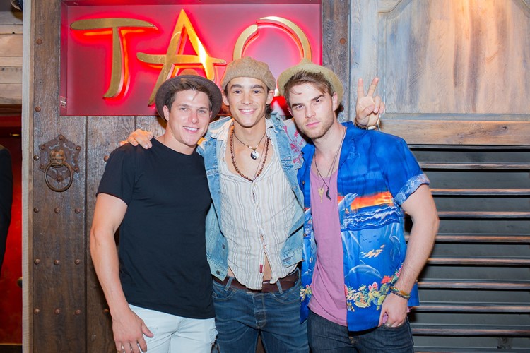 Tao Los Angeles Los Angeles guest list & table bookings